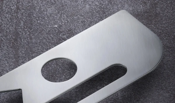 LISSMAC.cz - Stroje pro opracování dílů laserem, plasmou, kyslíkem a vysekáváním